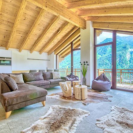 Ski-In Ski-Out Chalet Maiskogel "Bergli" - By Alpen Apartments 卡普伦 外观 照片