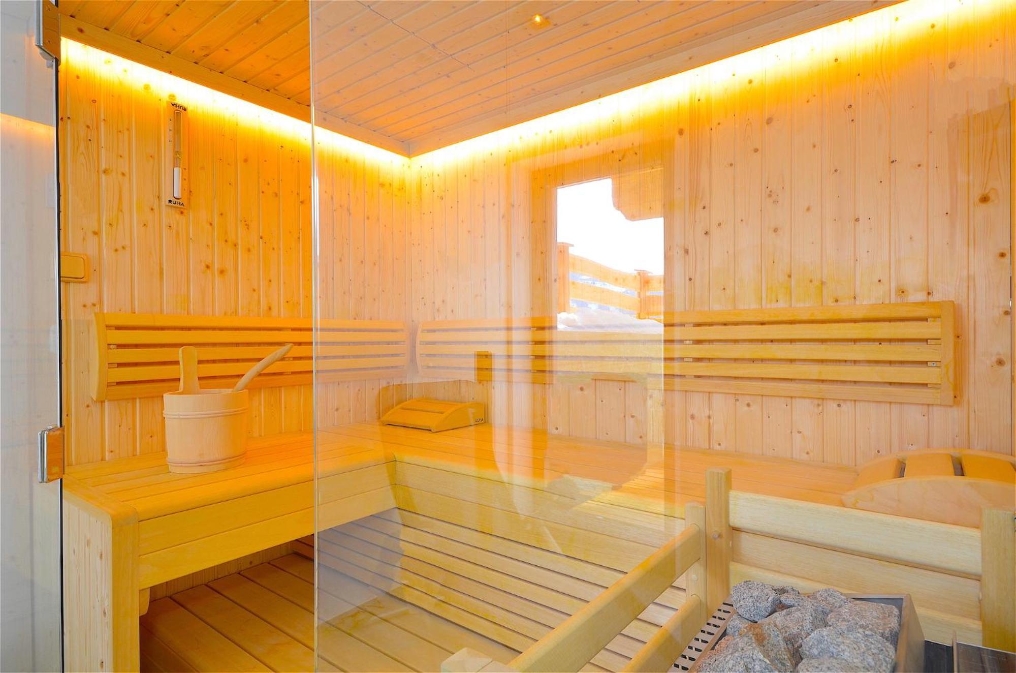Ski-In Ski-Out Chalet Maiskogel "Bergli" - By Alpen Apartments 卡普伦 外观 照片